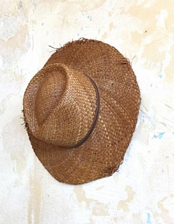 Шляпа BRONTE2
